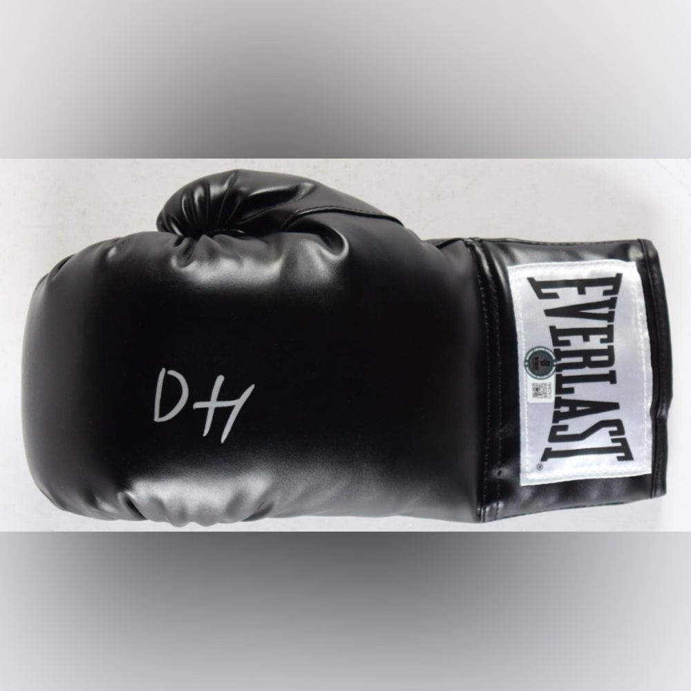Devin Haney Signed, and Authenticated Everlasting Boxing Glove